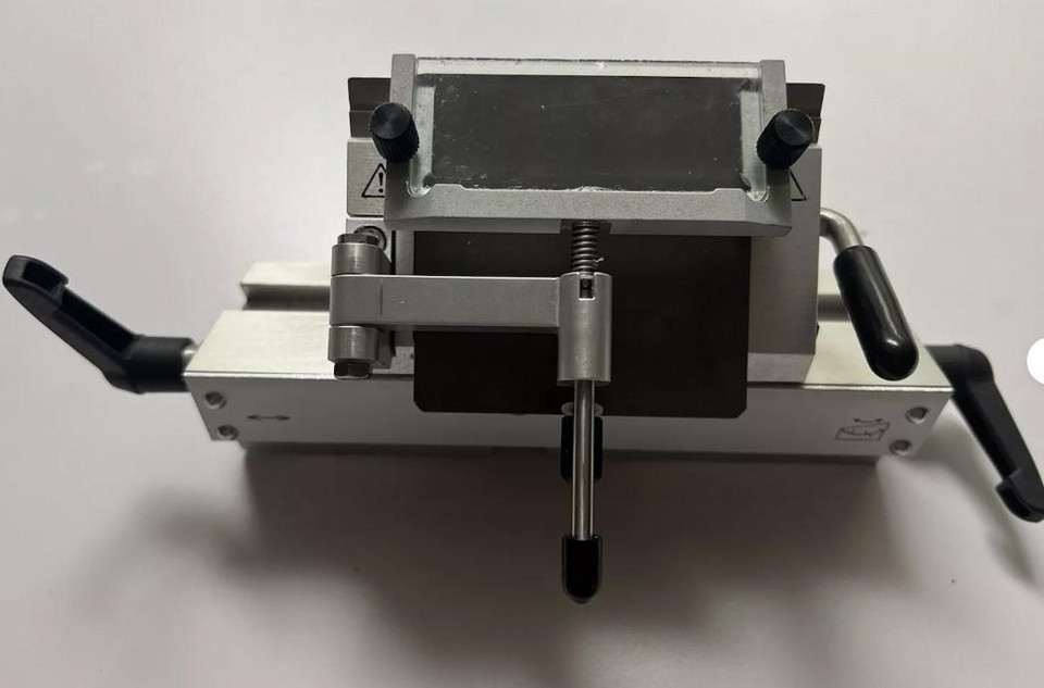 Leica Cryostat CE Blade Holder