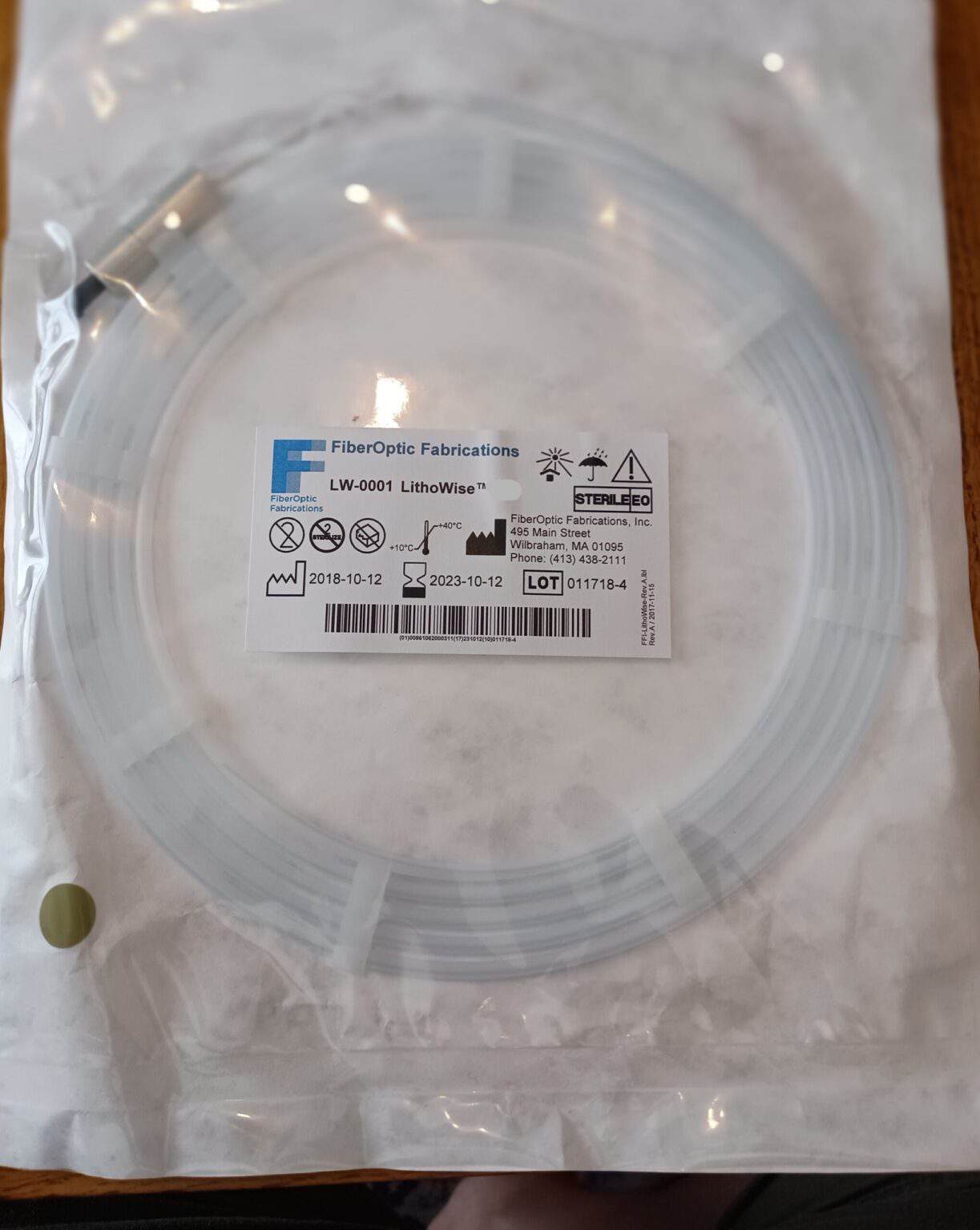 LithoWise™ Holmium Laser Fiber, SMA 905 Connector, 2.5m, 365µm Core – Box of 10 - Image 2